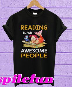 Reading is for awesome people T-shirt