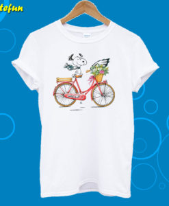 Philadelphia Eagles Snoopy Riding A Bicycle T-Shirt